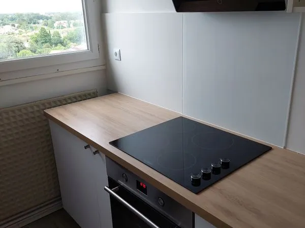 Appartement 2 pièces T2 49m² Refait à neuf 