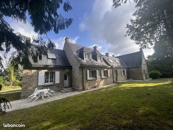 Maison 35 pièces 600 m² 