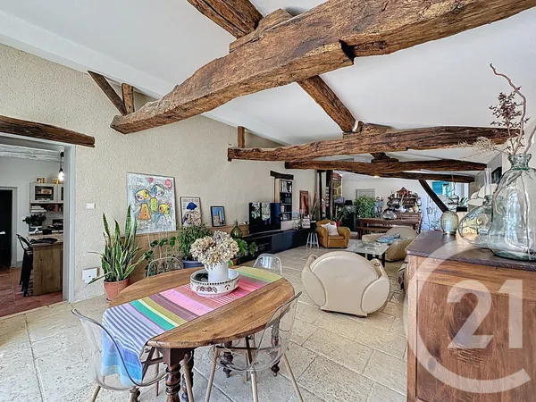 Maison 9 pièces 280 m² 