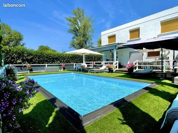 Maison 7 pièces 182 m² 
