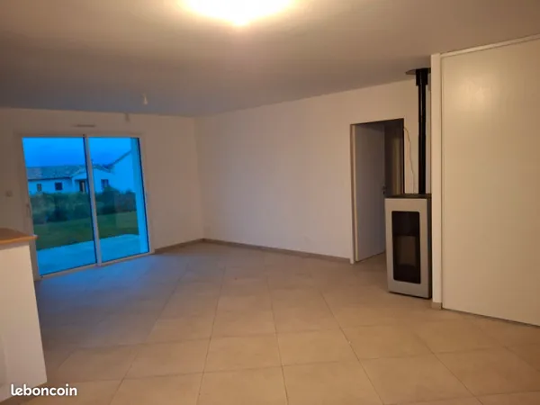 Location maison T4 Iteuil 