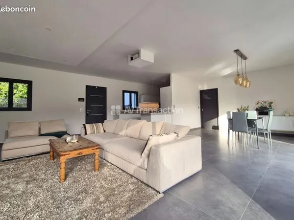 Maison 5 pièces 171 m² 