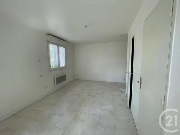 Studio 1 pièce 22 m² 