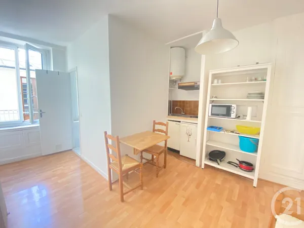 Appartement 1 pièce 17 m² 