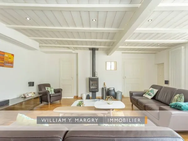 Maison 8 pièces 220 m² 
