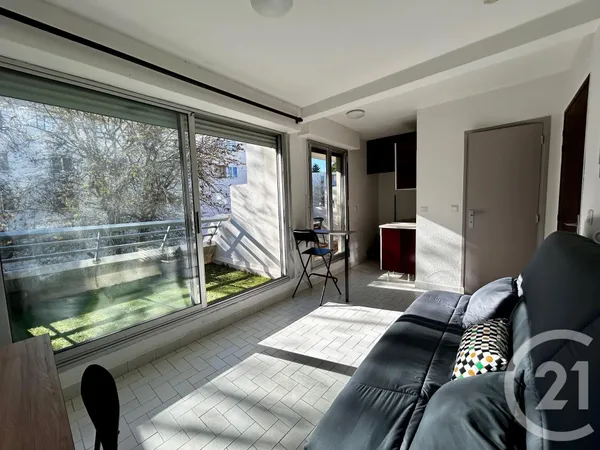 Appartement 1 pièce 16 m² 
