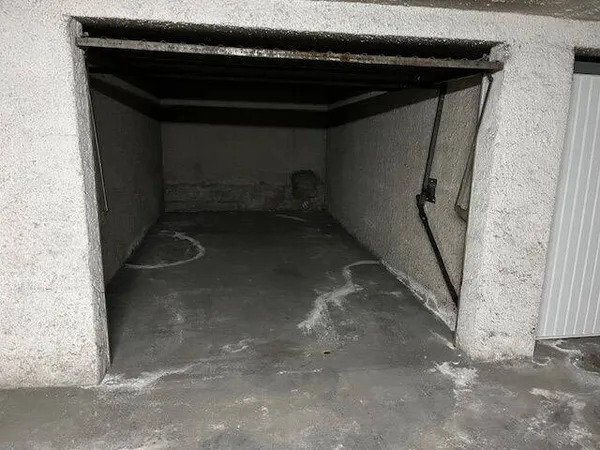 Parking 15 m² 