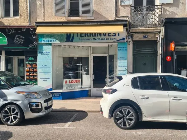 Local commercial centre ville 