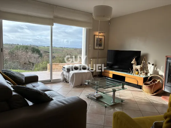 Maison 5 pièces de 127 m², Piscine, Pool House, 2 garages 