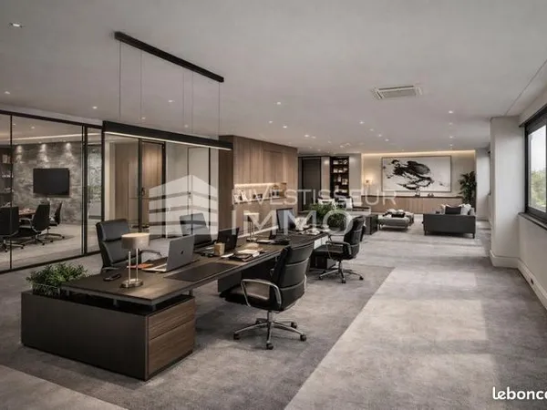 Bureau 300 m² 