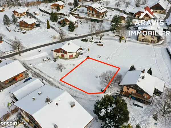 Terrain 500 m² Serraval 