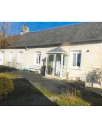 Maison plein pied longère vue sur les monedieres 