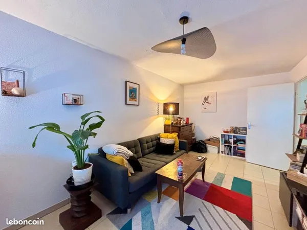 Appartement T2 avec balcon et piscine - Beaune - 143 000 