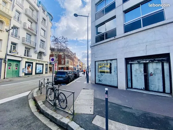 Local commercial 150 m² 
