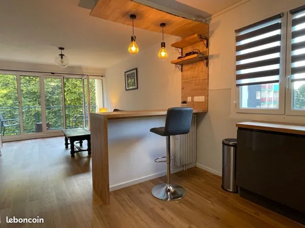 Joli appart meublé T3 Quimper, avec ascenseur et balcon 