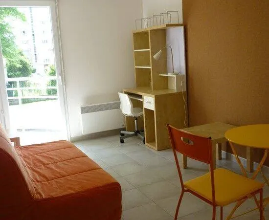 Studio 1 pièce 24 m² 