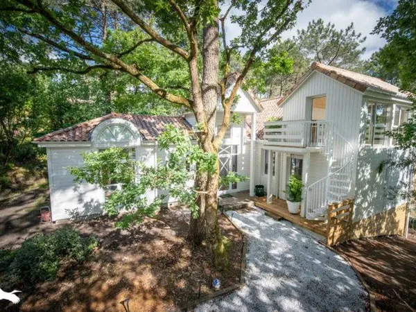 Maison de 6 pièces principales 