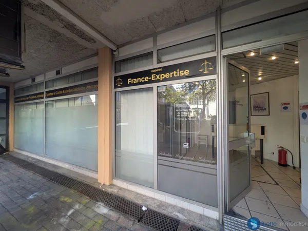 TOULON CENTRE VILLE - LA VISITRATION - LOCAL COMMERCIAL 