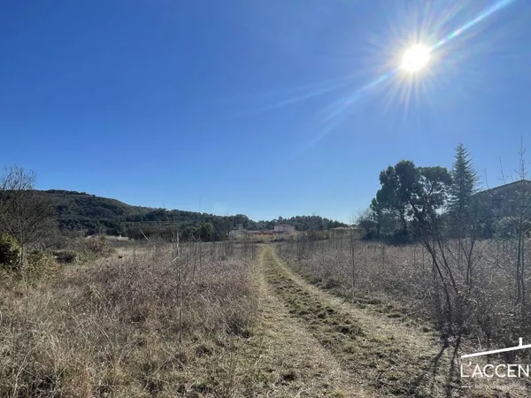 Terrain 400 m² 