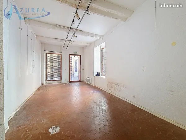 Local 72 m² 