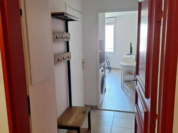 Studio 1 pièce 21 m² 