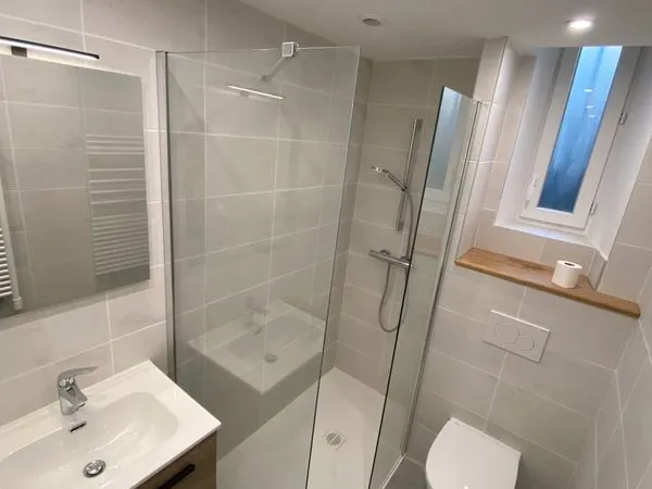 Apparement T3 rénové 50m2 proche INPG & GEM Grenoble 