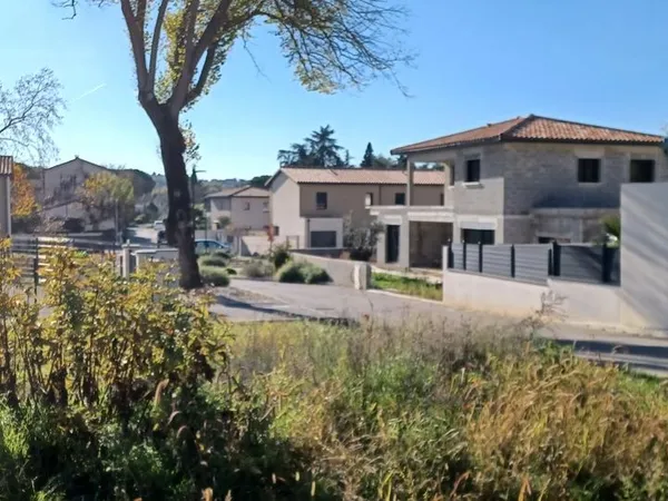 Terrain 424 m² Montelimar 