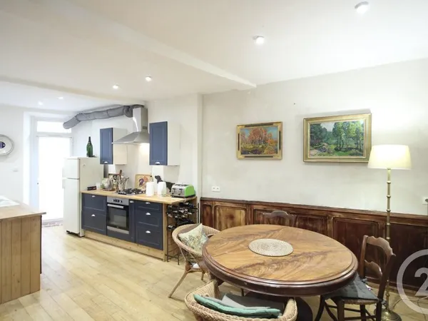 Maison 6 pièces 250 m² 