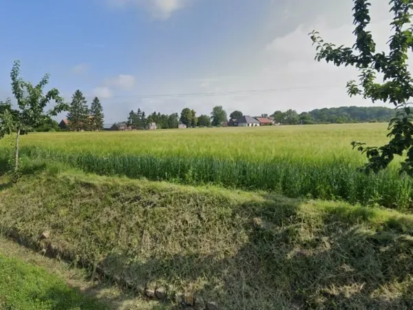 Terrain 568 m² 
