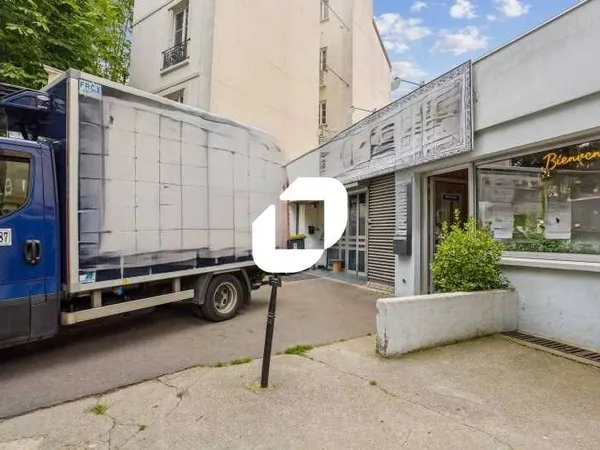 Local d'activité 532 m² 