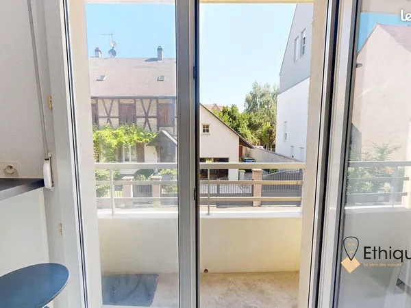 Studio 1 pièce 24 m² 