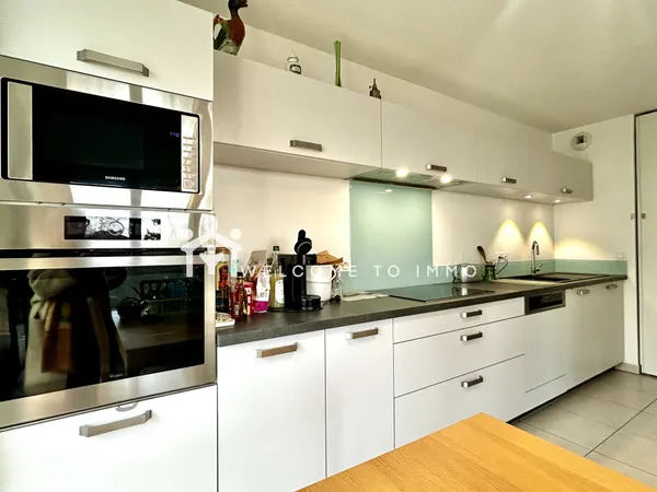 Coeur de Pessac, appartement lumineux de 61m2, 2 chambres, b 