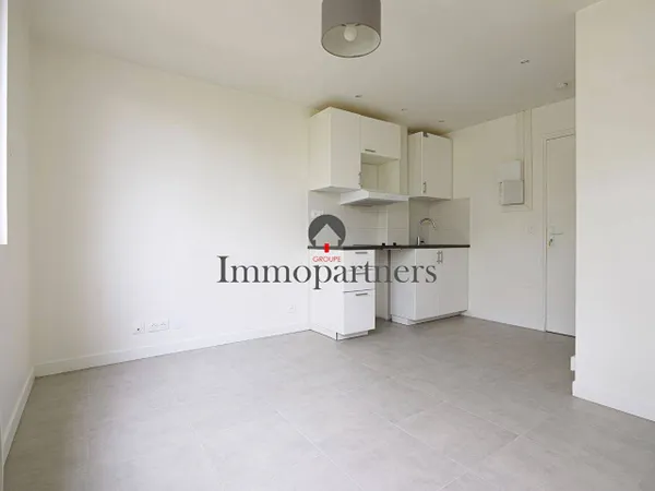 Studio 1 pièce 16 m² 