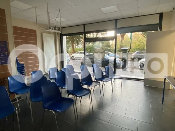 Bureau 80 m² 