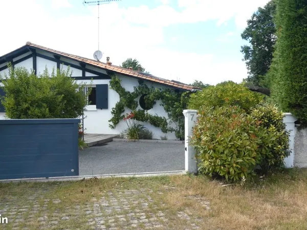 Maison 4/5 pièces de 118m2 sur 1000m2 de jardin 
