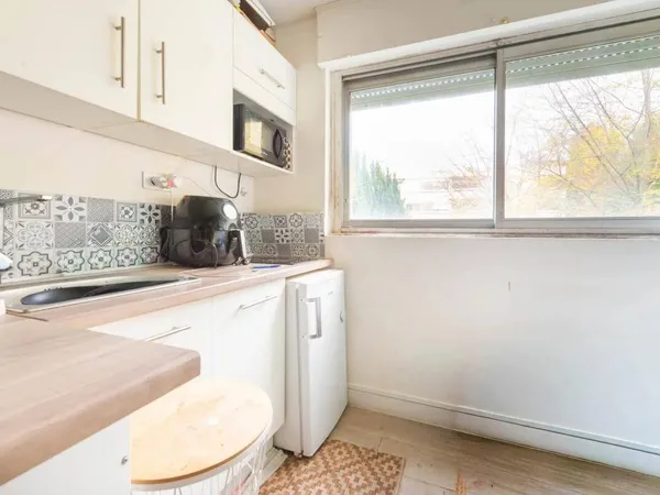 Appartement 1 pièce 15 m² 