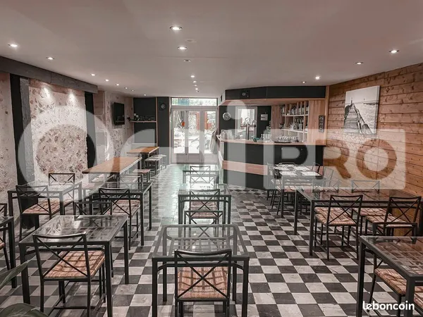 Bar/Brasserie/Tabac 400 m² 