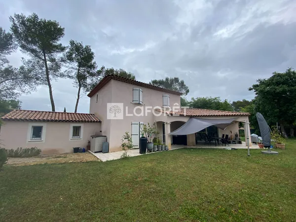 Maison 6 pièces 146 m² 