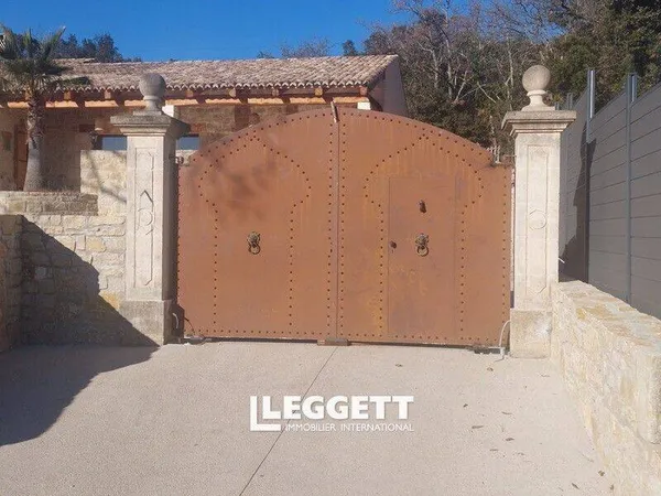 Maison 9 pièces 151 m² 