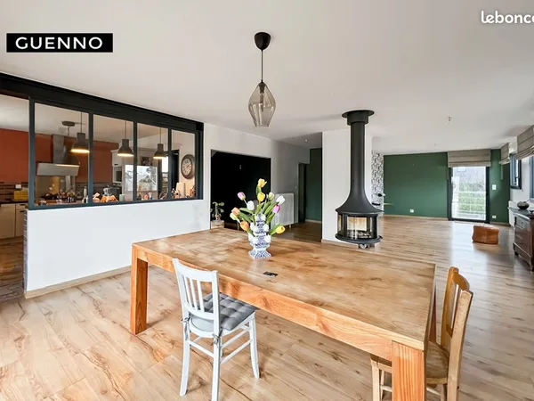 Maison 8 pièces 179 m² 