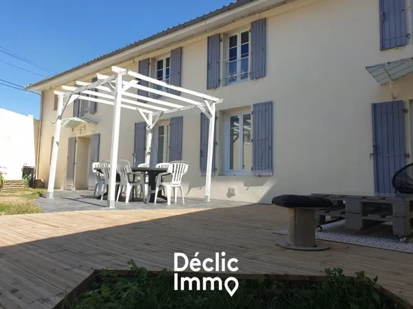 Maison mitoyenne 5 pièces 138 m² 