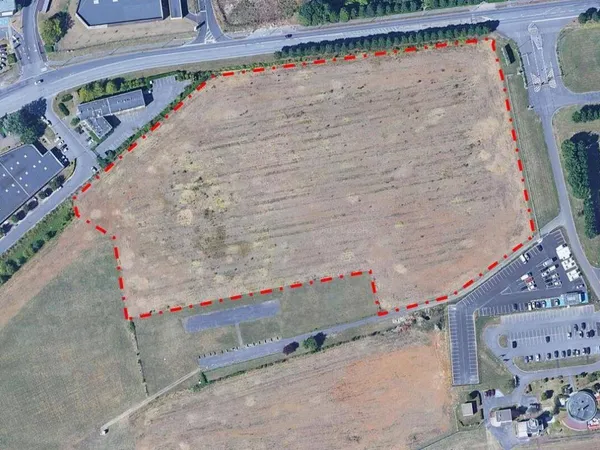 Terrain 100000 m² 