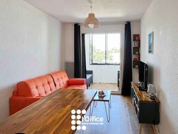 Studio 1 pièce 18 m² 