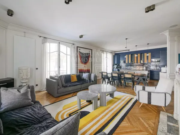 BEL ANCIEN / TRIPLE RECEPTION / QUATRE CHAMBRES 