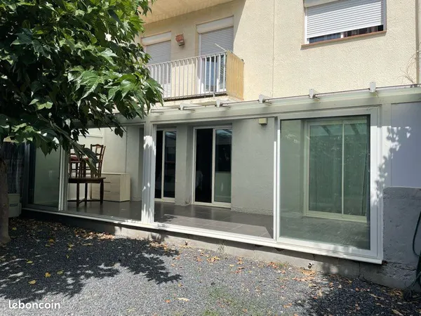 Location grand T2 secteur clos banet 