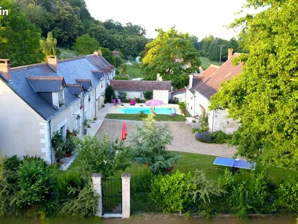 Grande longère rénovée avec piscine 