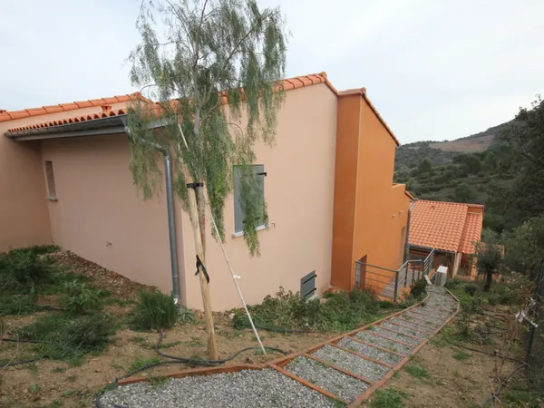 VILLA T4 - JARDIN - TERRASSE et PARKING 
