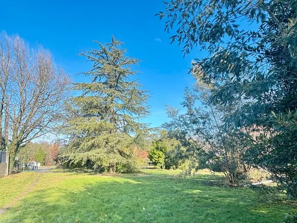 Terrain 1396 m² Toulouse, Montrabé 