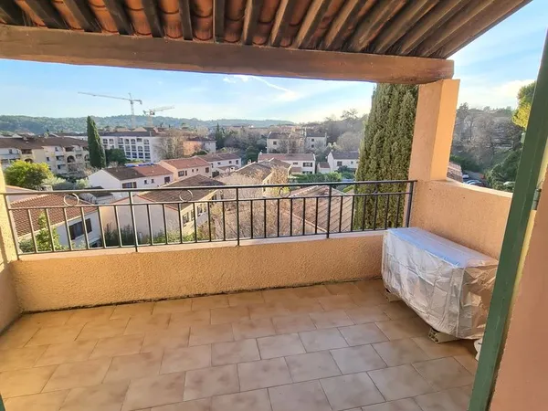 T1 Bis Duplex - Terrasse - Peymeinade 