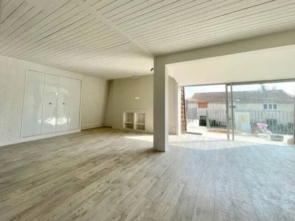 Bureaux 68 m² 
